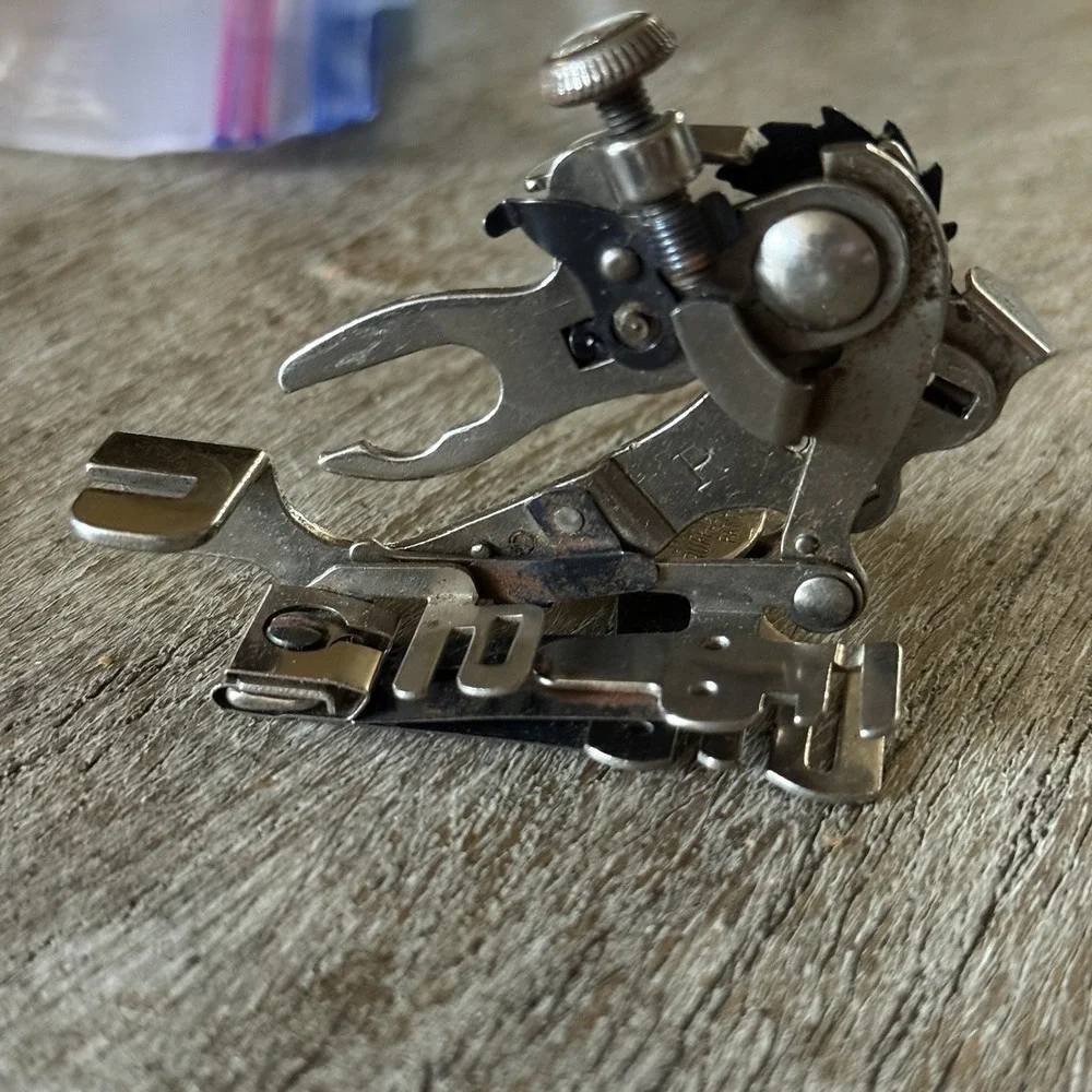 Vintage Lot Of Singer‎ & Greist Sewing Machine Parts & Miscellaneous Things !
